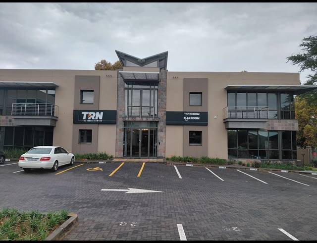 318M² OFFICE TO LET IN BRYANSTON